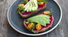 Fatty foods necessary for vitamin E absorption, but not right away