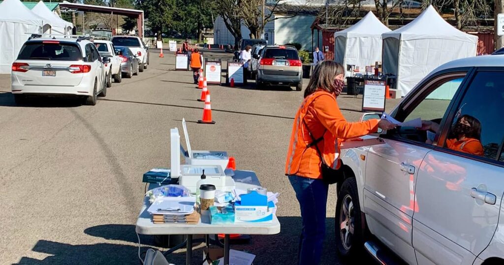 drive-up vaccine site in Oregon