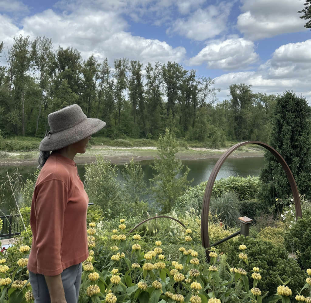 Flower Power Stem Cutter makes the cut - Greenhouse Canada